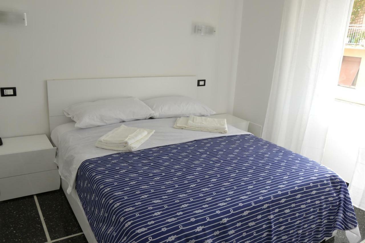 Il Nido Di Quarto Con Park Auto Macchine Piccole Segmento B ジェノヴァ エクステリア 写真